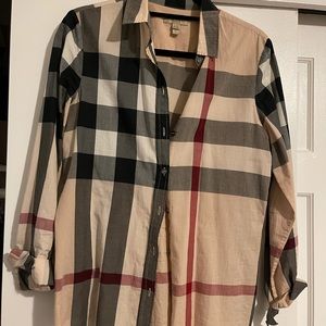 Burberry button down size S